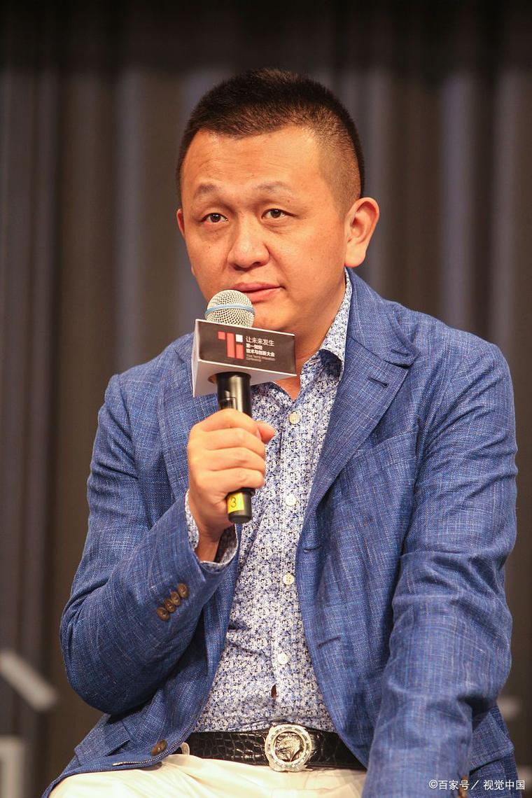 朱啸虎:苹果Siri的AI做得太差了